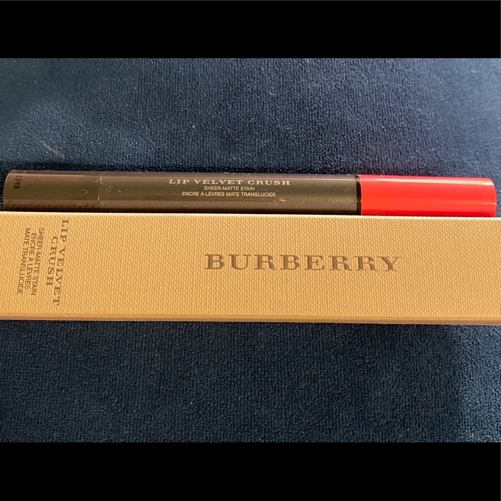 Burberry Lip Velvet stain in Light Crimson